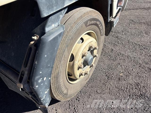 Isuzu FSR850 Sora- ja kippiautot