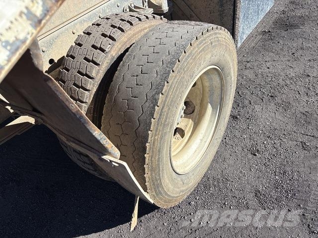 Isuzu FSR850 Sora- ja kippiautot