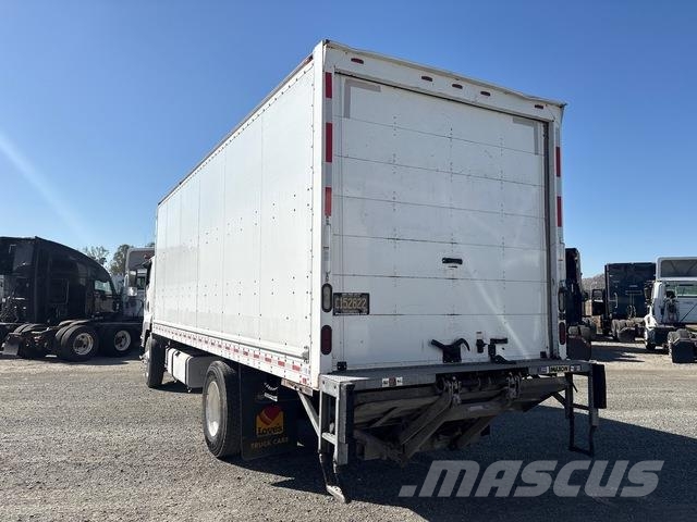 Isuzu FTR Bakwagens met gesloten opbouw