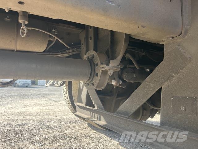 Isuzu FVR900 厢式货车
