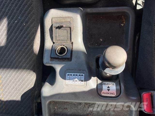 Isuzu FVR900 厢式货车