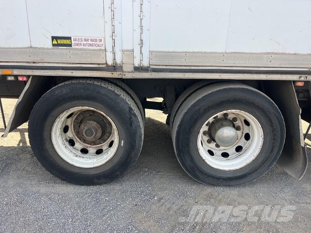 Isuzu FVR900 厢式货车