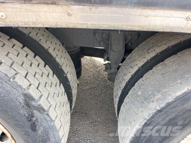 Isuzu FVR900 厢式货车