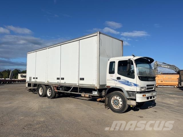 Isuzu FVR900 厢式货车