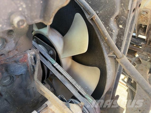 Isuzu NKR250S 플랫베드/드롭사이드 트럭