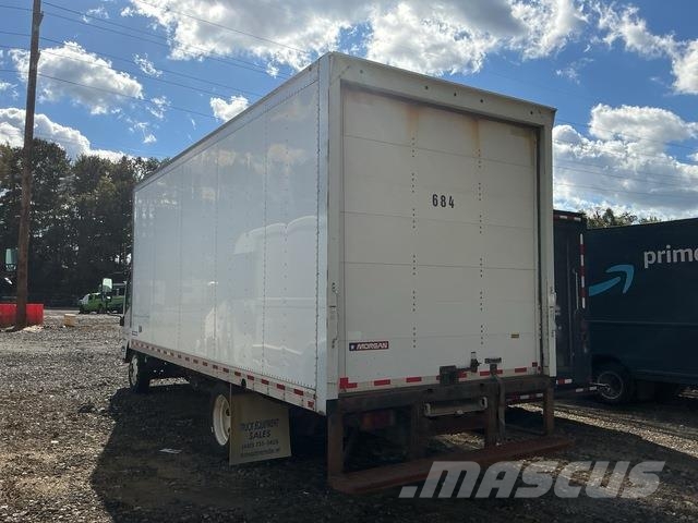 Isuzu NPR HD Caminhões baú