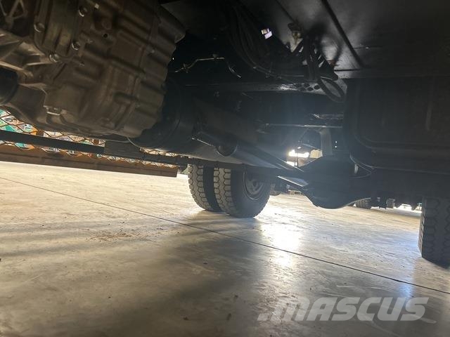 Isuzu NPS75 救援車