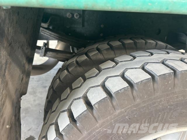 Isuzu NPS75 救援車