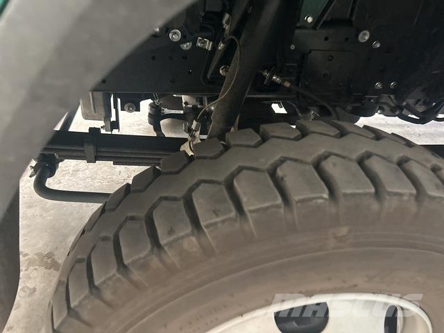 Isuzu NPS75 救援車
