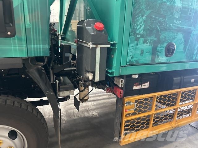 Isuzu NPS75 救援車