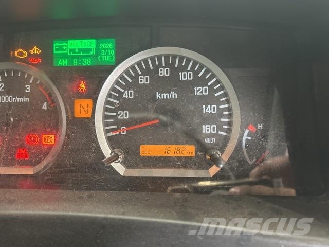 Isuzu NPS75 救援車