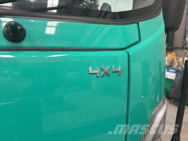 Isuzu NPS75 救援車