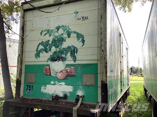 Isuzu T7F Sanduk kamioni