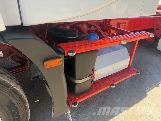 Iveco Powerstar 5400 Trekkers
