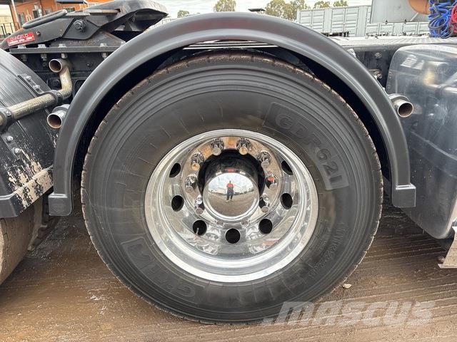 Iveco Stralis Powerstar Tegljači