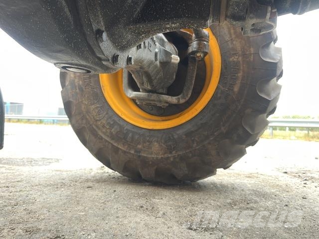 JCB 3DX Plus Rovokopači