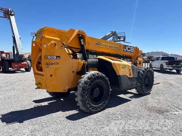 JCB 509-42 テレスコーピックハンドラー
