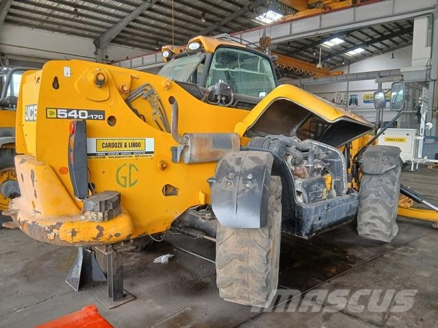 JCB 540-170 مناولات متداخلة