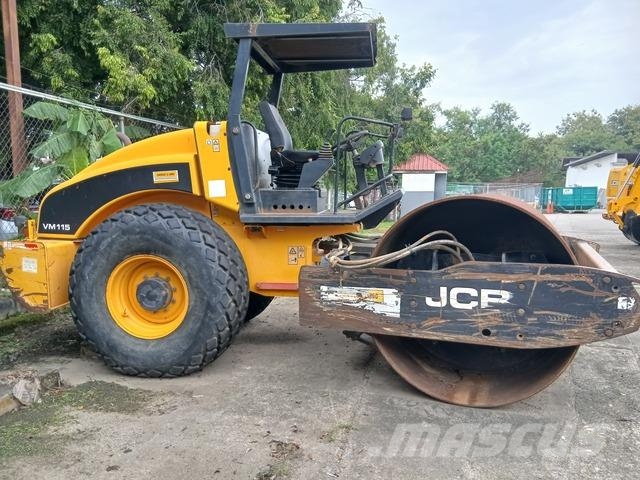 JCB VM115D Vienvalča grunts veltņi