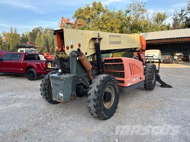 JLG 1055A مناولات متداخلة