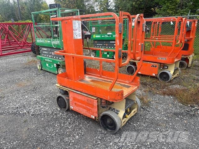 JLG 1230ES Vertical mast lifts