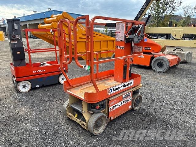 JLG 1230ES رافعات السارية الرأسية