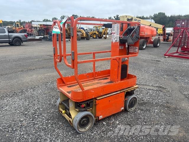 JLG 1230ES Vertical mast lifts