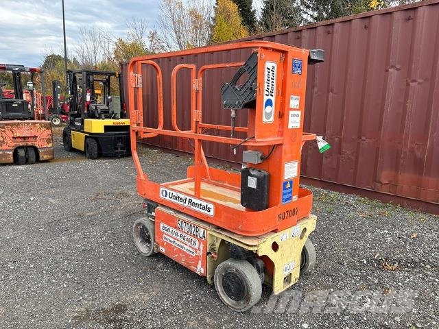 JLG 1230ES رافعات السارية الرأسية