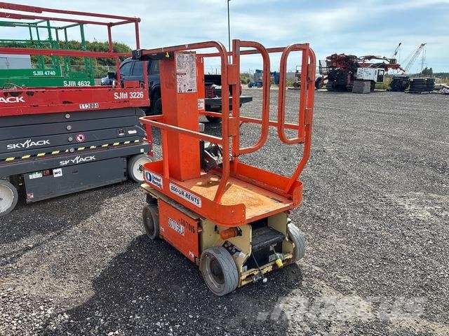 JLG 1230ES Вертикални мачтови повдигачи