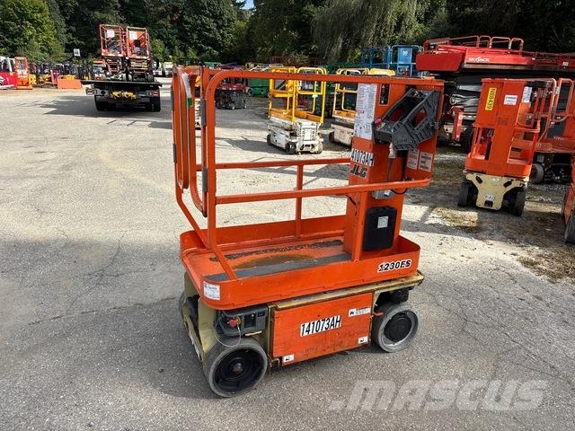 JLG 1230ES Personenliften en invalideliften