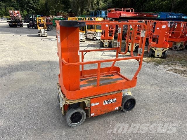 JLG 1230ES Вертикални мачтови повдигачи
