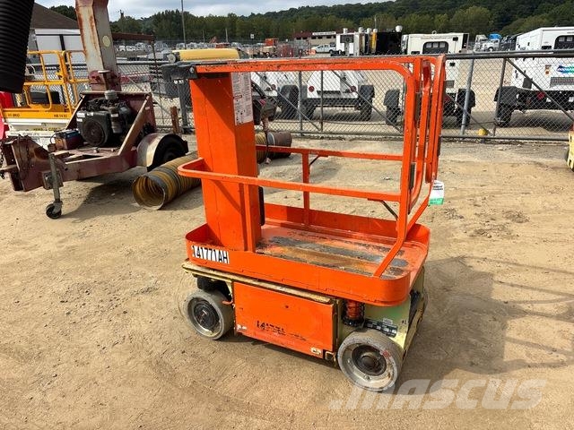 JLG 1230ES Vertical mast lifts