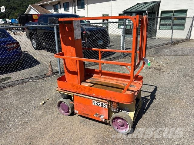 JLG 1230ES Вертикални мачтови повдигачи