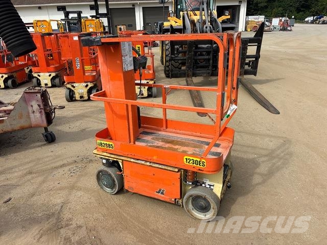 JLG 1230ES Used Personnel lifts and access elevators
