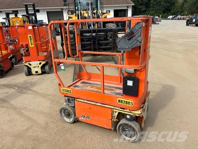 JLG 1230ES Used Personnel lifts and access elevators