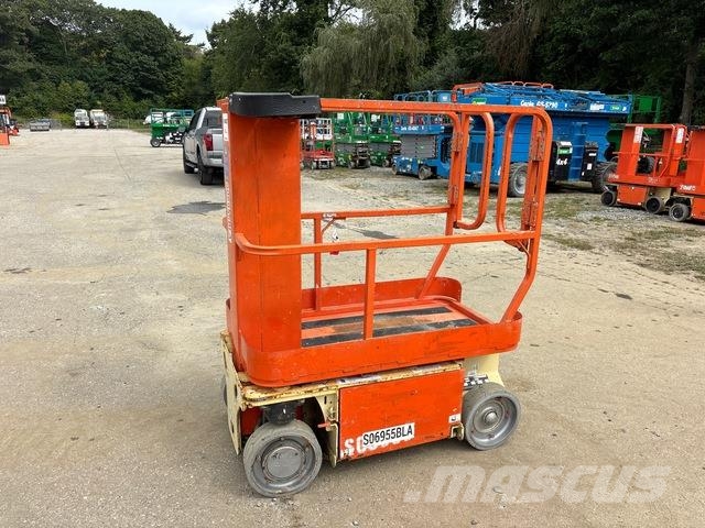 JLG 1230ES Vertical mast lifts