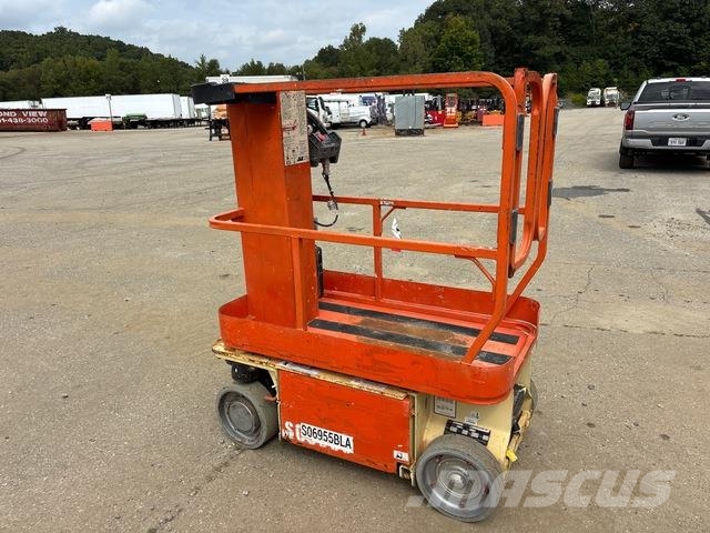 JLG 1230ES Vertical mast lifts