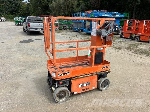JLG 1230ES 垂直升降工作台
