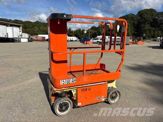 JLG 1230ES 垂直昇降型リフト