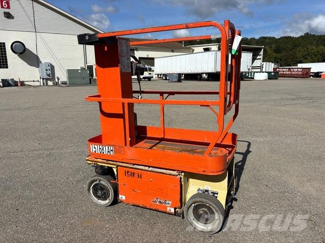 JLG 1230ES 垂直昇降型リフト