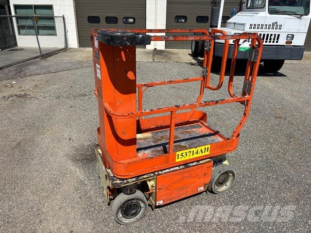 JLG 1230ES Вертикални мачтови повдигачи