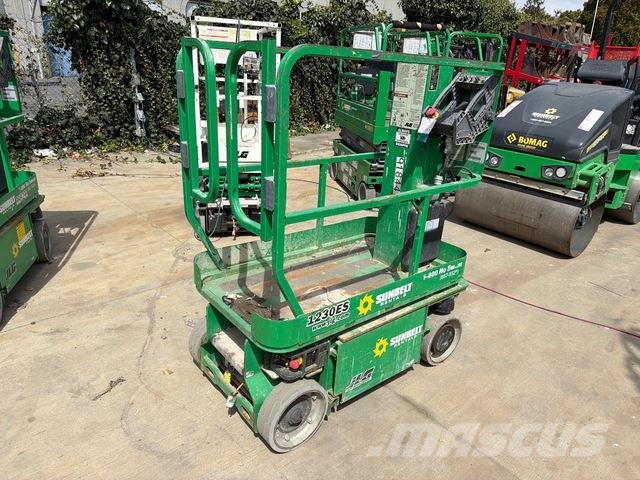 JLG 1230ES Vertikālie pacēlāji