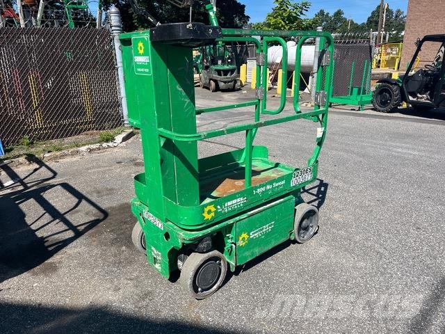 JLG 1230ES Вертикални мачтови повдигачи