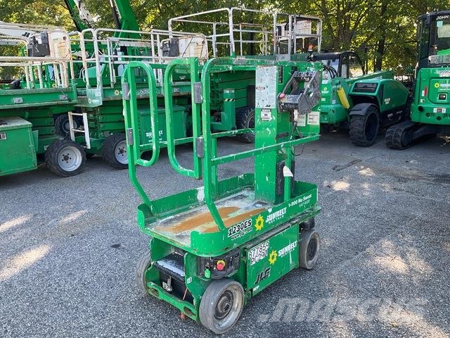 JLG 1230ES Vertikalna dvigala