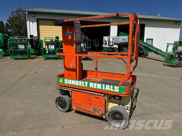 JLG 1230ES Вертикални мачтови повдигачи