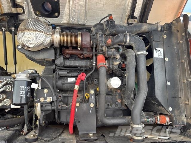 JLG 1250AJP رافعات سلة مفصلية