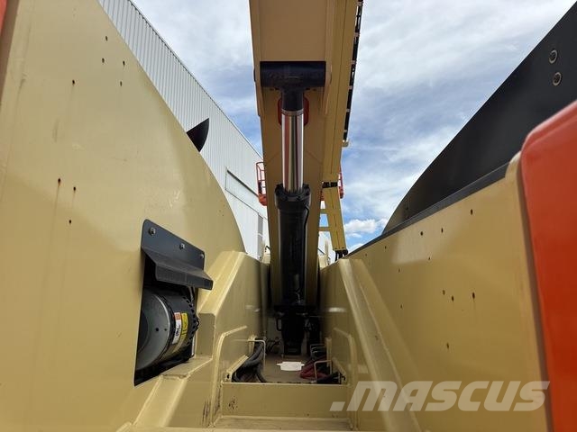 JLG 1250AJP رافعات سلة مفصلية