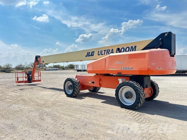 JLG 1350SJP Nacelles télescopiques