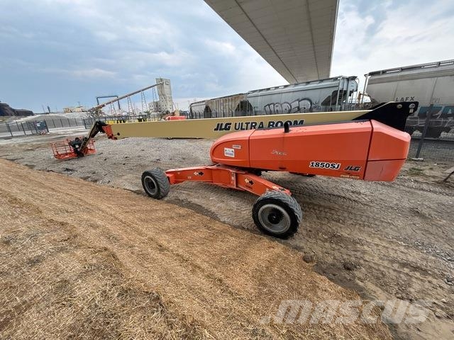 JLG 1850SJ Teleskoop poomtõstukid
