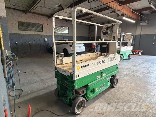 JLG 1930ES 가위형 리프트